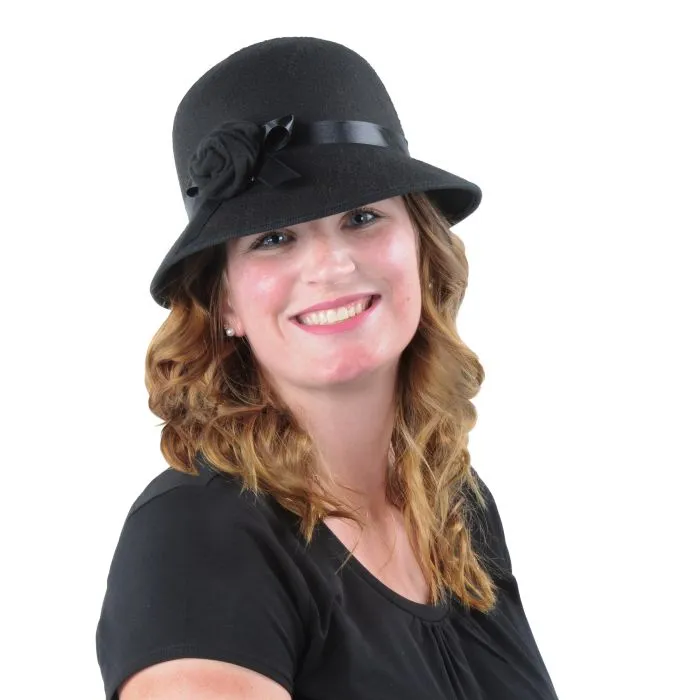 1920's Style Felt Cloche Hat