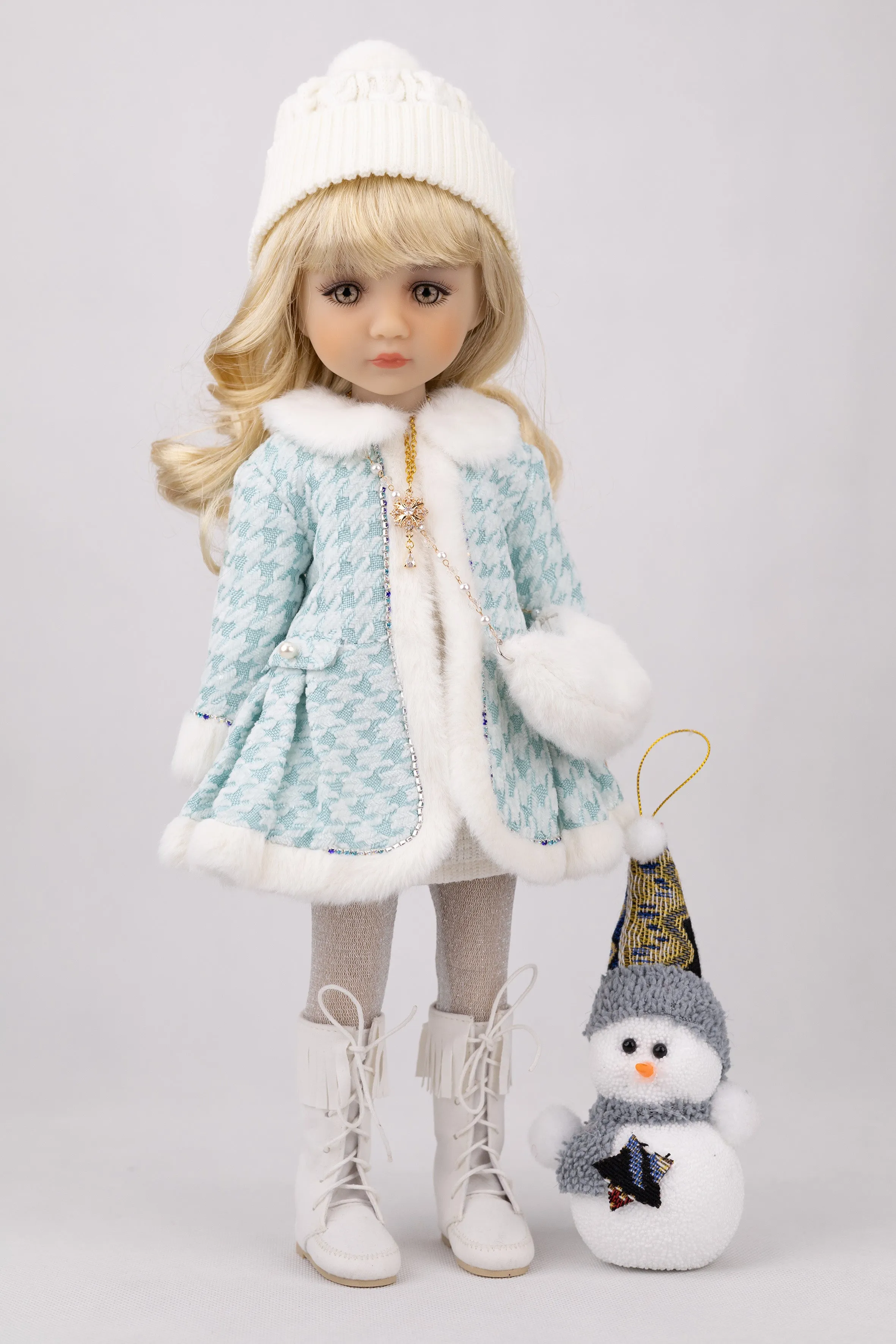 2024 Chloe - Fashion Friends Limited Edition doll