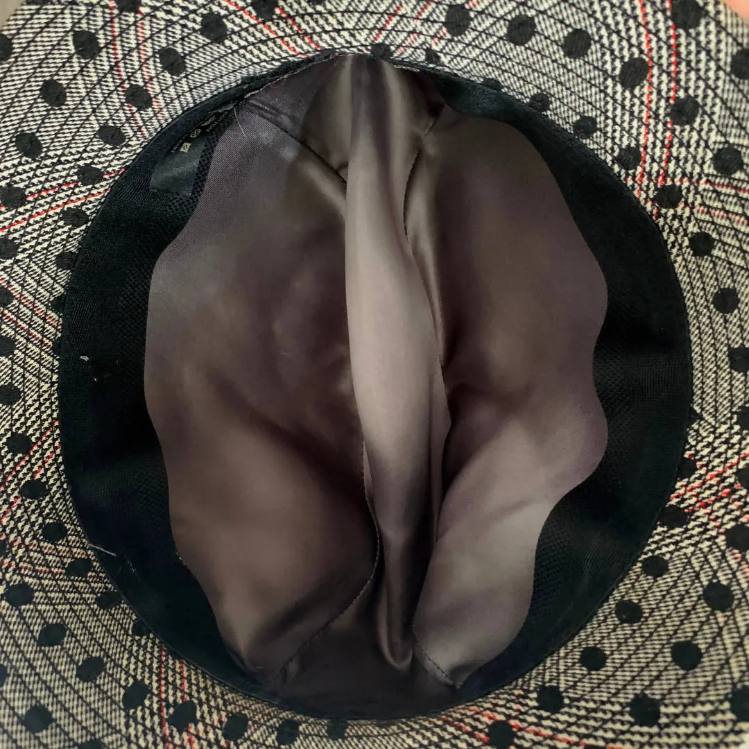 Amazing Brand new special edition Philip Treacy London prince of Wales cheek Fedora cloche hat