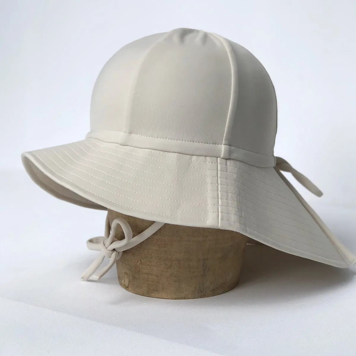 Fini. Swim Floppy Hat - Cream