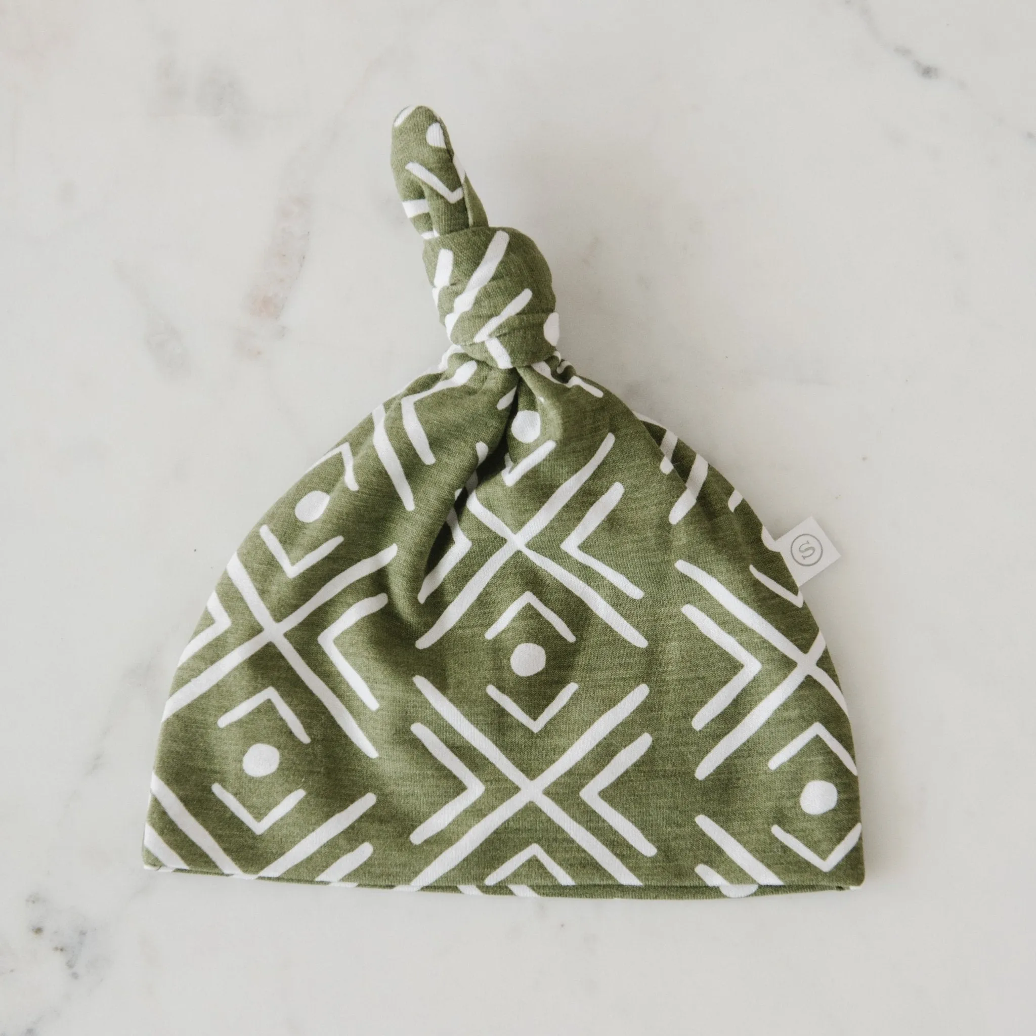 STRETCHY SWADDLES, HATS & BOWS